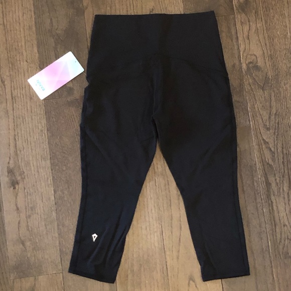 Black Ivivva by Lululemon Nulu Strong Spirit Pant - Picture 5 of 14